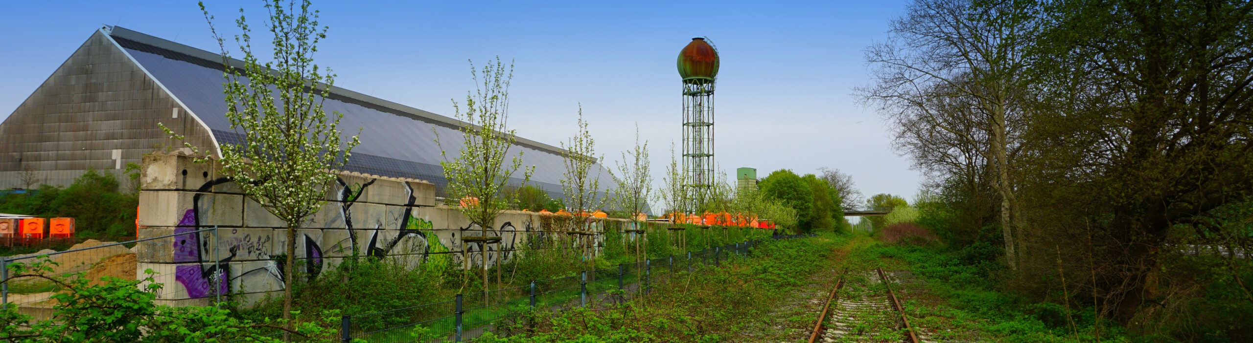 Kohlenmischhalle, Wassertrum und Schienenstrang